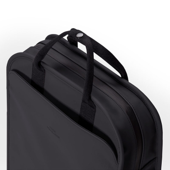 Ucon Acrobatics, Rucksack Mini Alison Lotus Serie schwarz, seitliches Detail